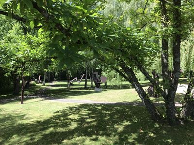 Sammlung Domnick, Skulpturengarten; Foto: Staatliche Schlösser und Gärten Baden-Württemberg, Schaffrodt