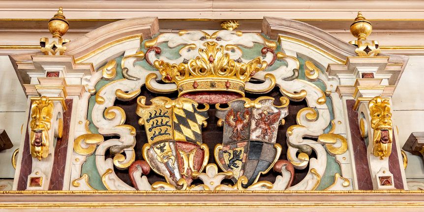 Residenzschloss Urach, Detailansicht Wappen im Goldenen Saal
